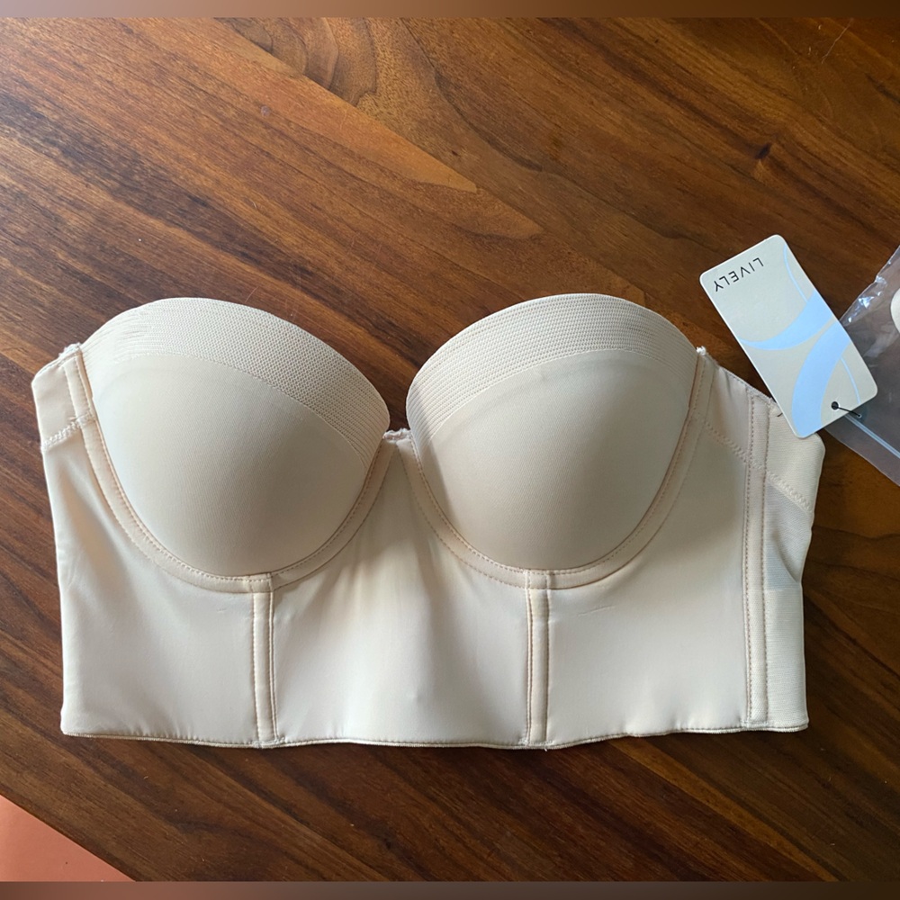 *NWT* Lively Convertible Strapless Bra in Toasted Almond 32B Balconette